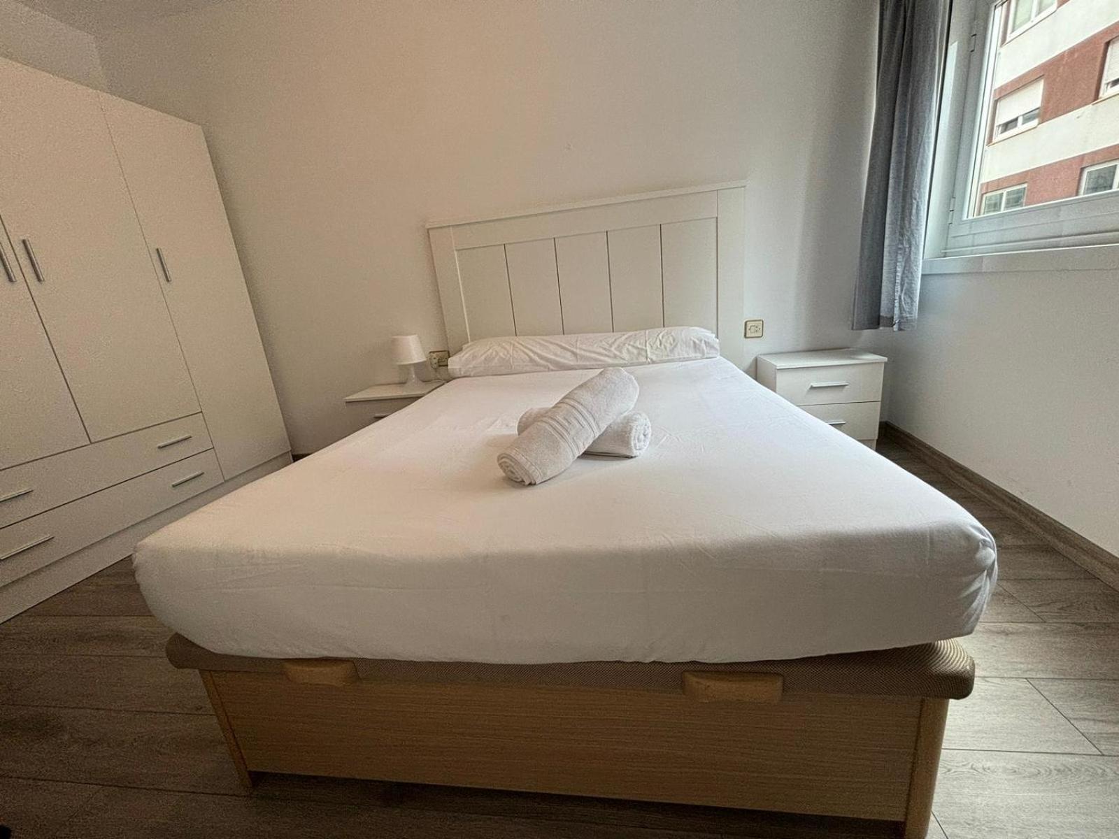Vibes Coruna-Filipinas 4 Apartment A Coruna Ngoại thất bức ảnh